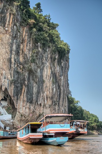 Arriving at Pak Ou Caves