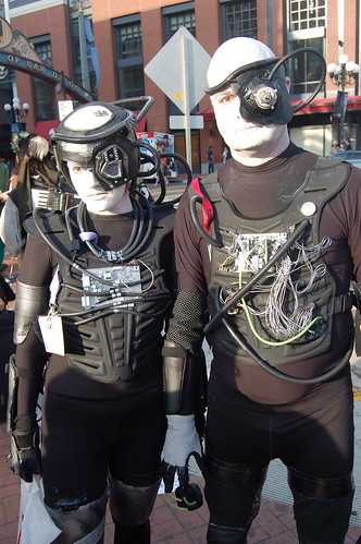 Comic Con 2009: Borg Couple
