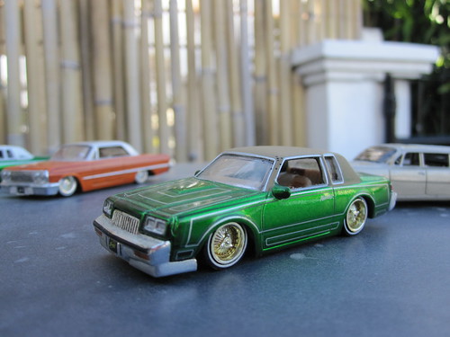 Buick Regal Lowrider. jada toys Buick Regal