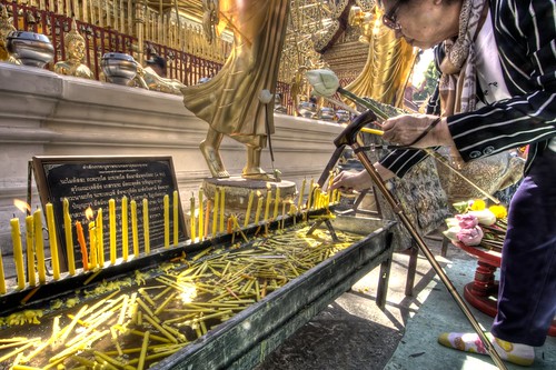Prayer at Wat Phrathat Doi Suthep