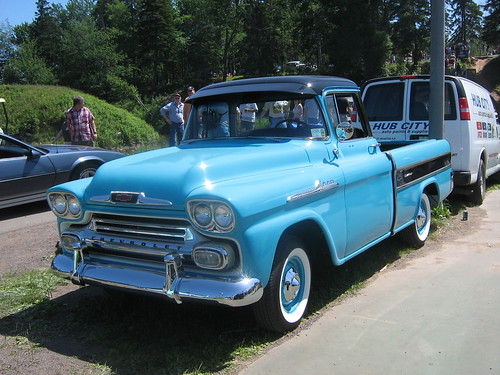 1958 Chevrolet Apache Cameo pickup truck