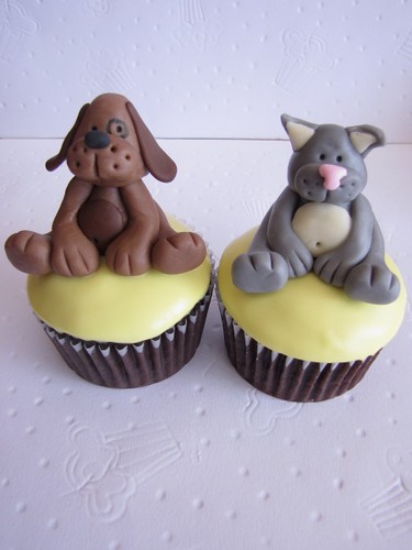 dog cakes for kids. Cat and Dog Cupcakes