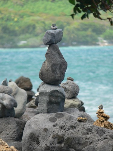 Balanced Boulders