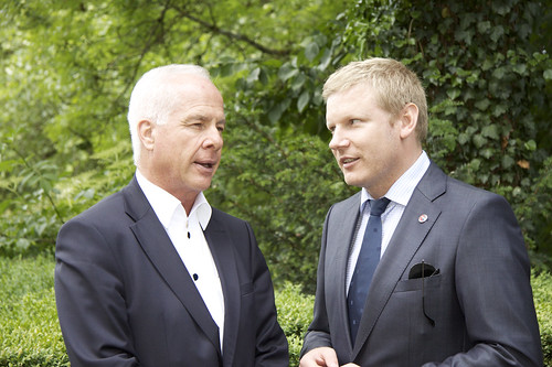 Werner Stauffacher, Rechtsanwalt, und Alexander Peske, Chefredakteur 9 ©  J