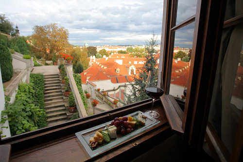 Golden Well Hotel - View over the Baroque Ledeburg Gardens