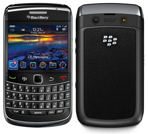 Blackberry 9700 Bold Onyx Front & Back by louisvolant.