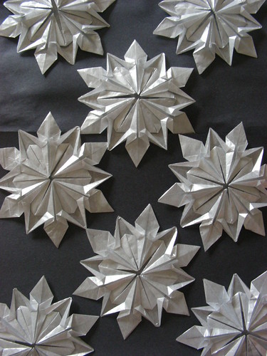 Snowflakes (Design by Dennis Walker) by Origamiancy.