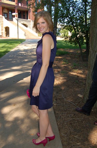 A wore a gorgeous navy JCrew dress which she accented with fuschia pumps 