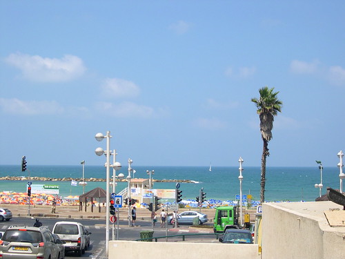 Tel Aviv Beach ©  upyernoz