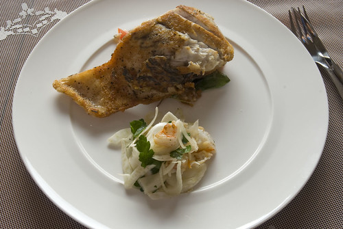 Barramundi with fennel and prawn salad