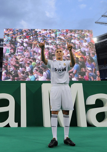 Presentacion Benzema en el Real Madrid 1 by prismatico.