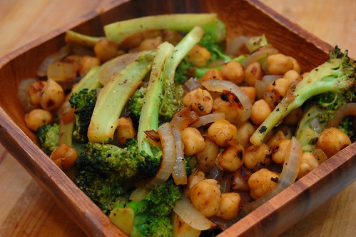 Pan-Fried Chickpeas and Broccoli