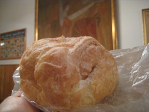 Making our way through Esther's list of recommended pastries (cukraszda) - Turo taska