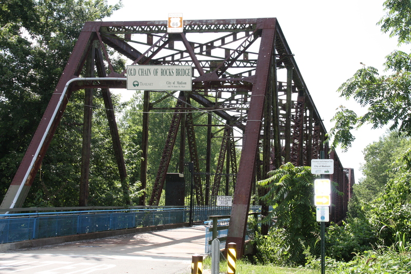 Old Chain of Rocks Bridge