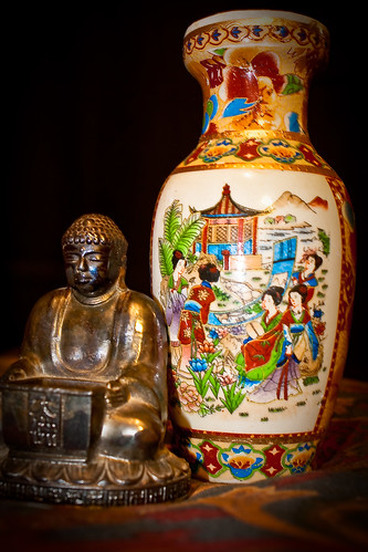 The Buddha and the Vase - 126/365 12 October 2009