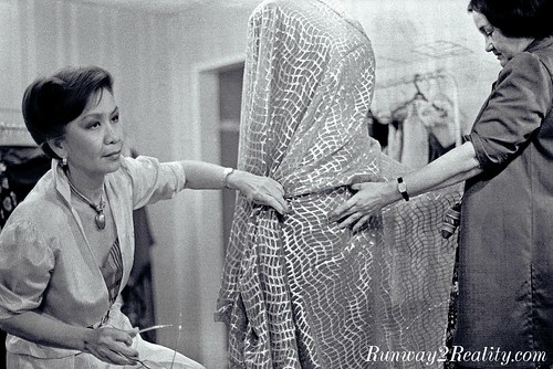 Salvacion Lim Higgins assisted by Consuelo Barberan circa 1980