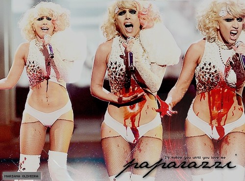 Lady GaGa - Paparazzi (VMA's 09)