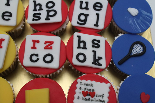 word puzzle cupcakes
