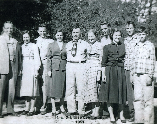 robert e lee family. Robert E. Lee Family, 1951. l. to r.: Hoy Lee Eva Del Lee Rayden Lee (Supt. Of Agriculture for many years in Bossier City, La.) Emma Lee R. E. (Robert) Lee