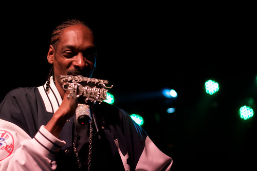 Snoop Dogg performing at Brooklyn Bowl