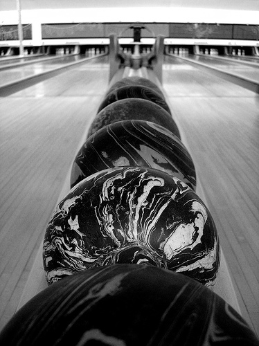 08-bowling by you.