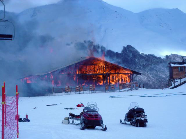 Cota 480 in Cerro Castor burning
