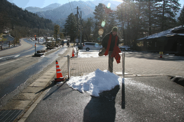 takayama nieve patada