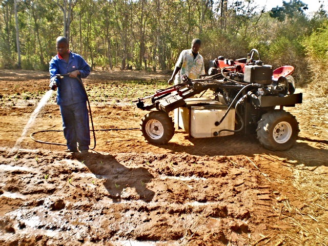V-Tractor at work in Malawi