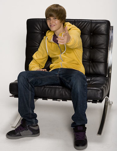 justin bieber photoshoot 2009. Justin Bieber LOVEEEE U