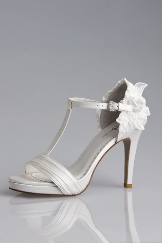 Wedding shoes and accessories from silk.