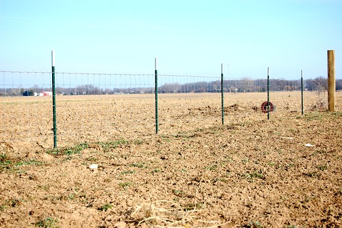 How to build a field fence
