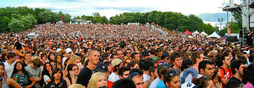 Concert Crowd (Osheaga 2009) - 30000 waiting for Coldplay