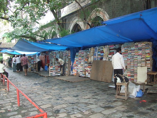 Mumbai Bookstore-bookstall1