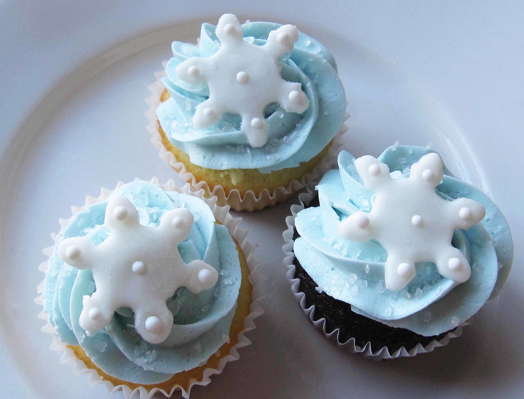 snow flake cupcakes 