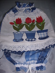 puxa saco tulipas (*Sonhos em Retalhos*) Tags: patchwork decorao cozinha patchcolagem