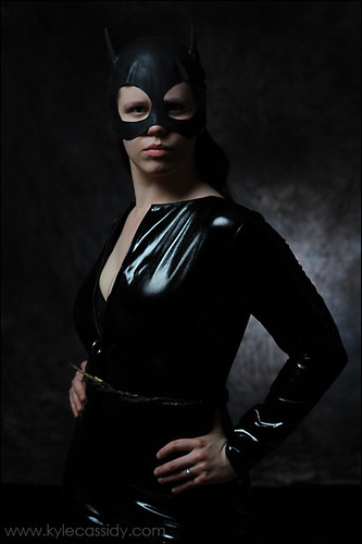 Here's some new pics of the wife in her Catwoman costume