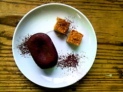 Fondant au chocolat avec griotte／サクランボのフォンダン・ショコラ