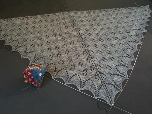 Shetland shawl - with wires