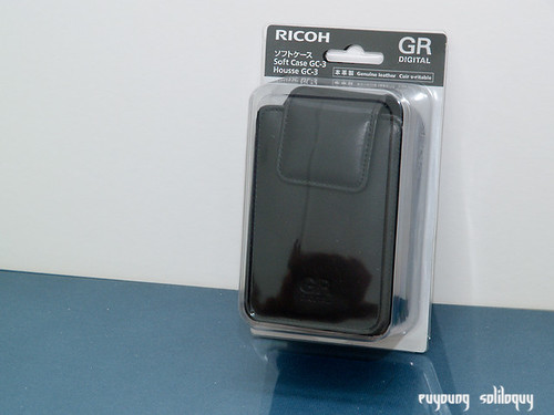 Ricoh_GRD3_Accessories_03 (by euyoung)