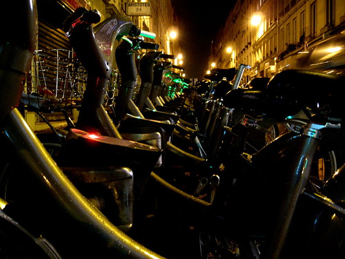 Les Vélibs by night