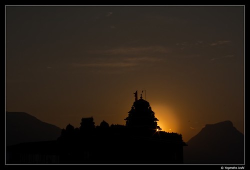 Sun sets on the temple