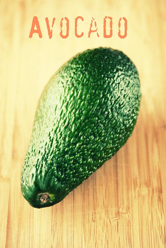 Articole culinare : Invata sa desfaci un avocado