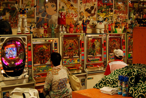 Odaiba: Retro Arcade Players