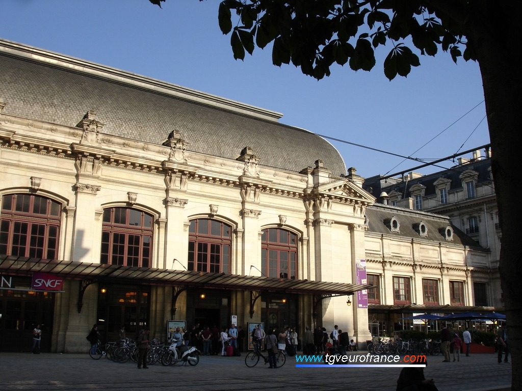 Détail du bâtiment voyageurs (BV) de la gare de Bordeaux