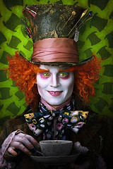 Alice in Wonderland iPhone wallpaper