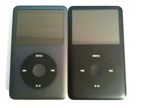 Ipod Classic Black 160gb. iPod Classic 160GB vs.