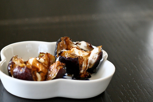 Vanilla Figs with Mascarpone and Balsamic Syrup
