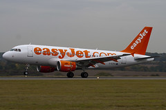 G-EZFK - 4048 - Easyjet - Airbus A319-111 - Luton - 091019 - Steven Gray -  IMG_2565