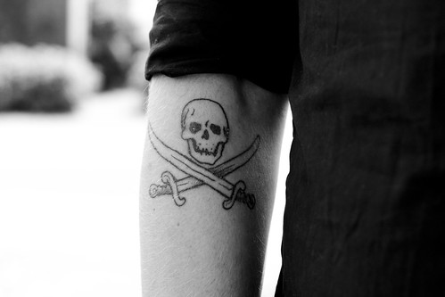 pirate arm