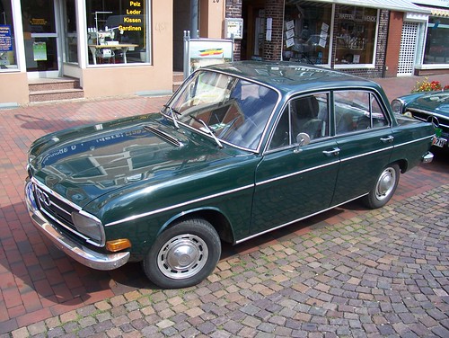 Audi 60 L 1970 1 Winsen 2009 This series is called'F103'